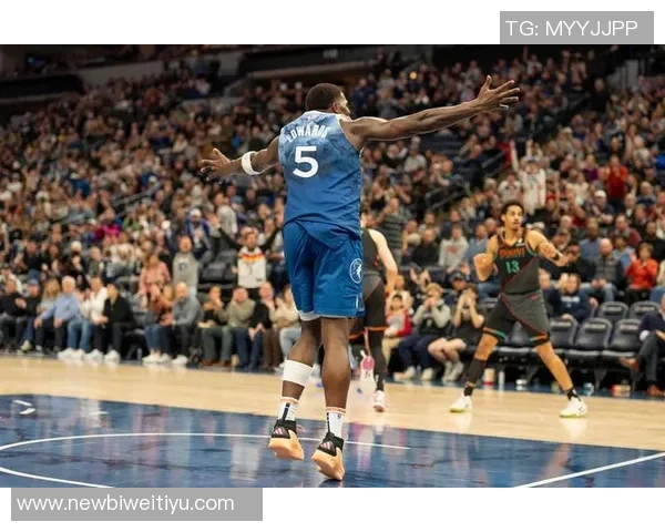 迈尔斯布里奇斯外线表现不佳21投8中贡献21分5篮板5助攻